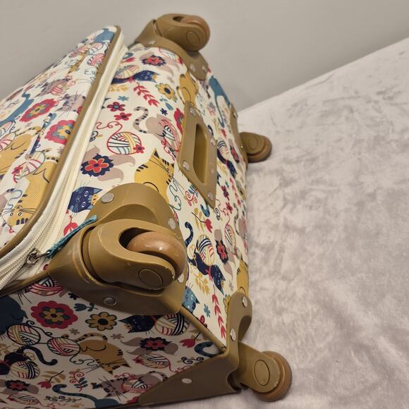 Green Living Lily Bloom Eco Friendly Cat Furry Friends Luggage 25" Suitcase - Picture 9 of 16